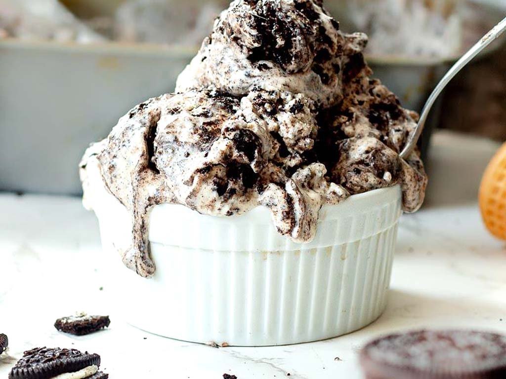 Black Ice-Cream