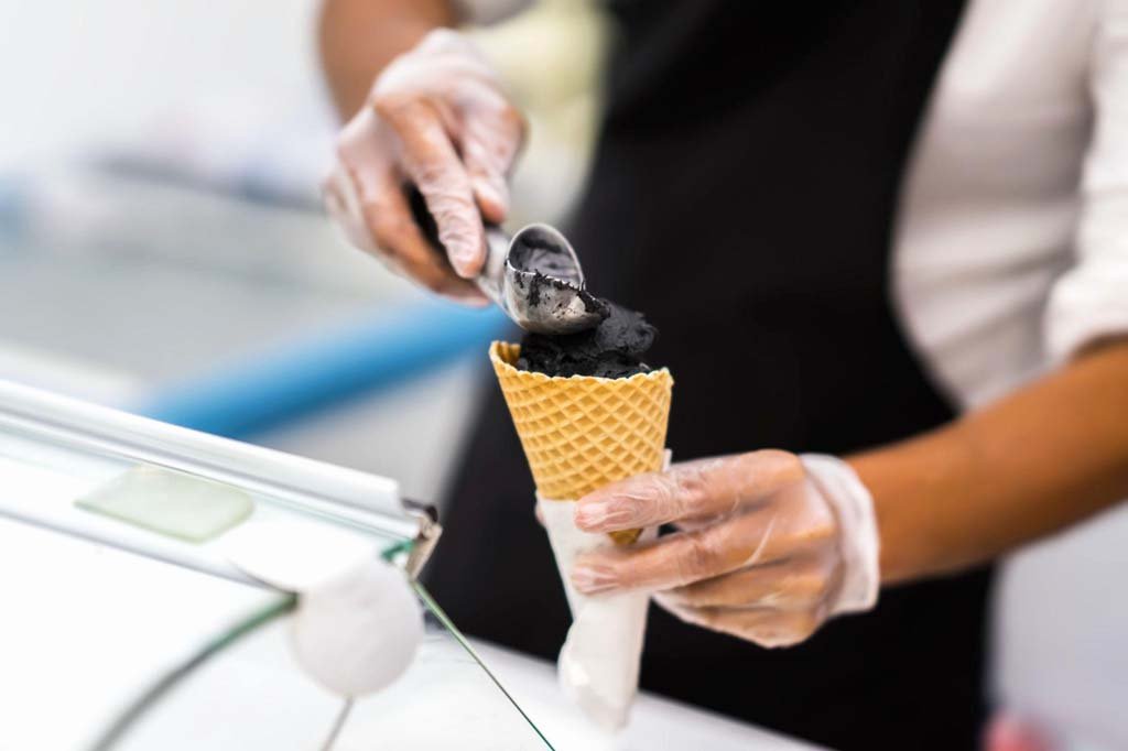 Black Ice-Cream
