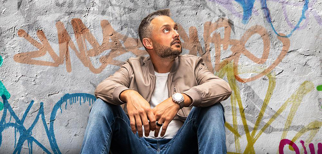 Nate Bargatze 
